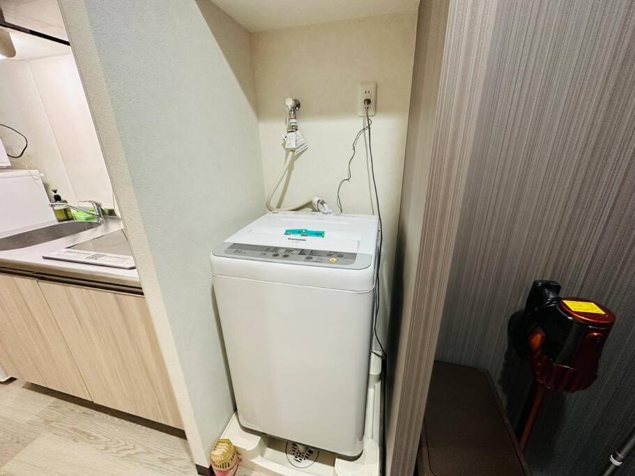 302 黒門市場1分!道頓堀まで徒歩8分!心斎橋まで徒歩9分 Appartamento *